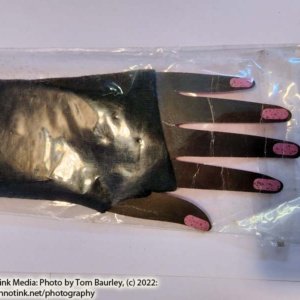 Long black fashion arm gloves, fingerless - 1 pair - Image 4