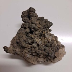Medium Goethite on Quartz mineral specimen - Image 2