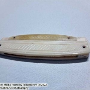 Viking Bone Comb with Case 3.5" - Image 4