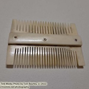 Viking Bone Comb Double-sided 3" x 2.5" - Image 4
