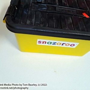 Snazaroo Face Painting Mini Starter Kit - Image 2