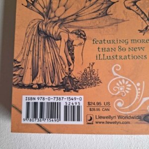 Field Guide to the Little People by Nancy Arrowsmith (paperback) - Image 6