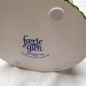 Faerie Glen Fernwhisper's Realm Globe Figurine (Dust particles) - Image 12