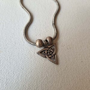 Celtic Triangle Bracelet - Silver - Image 3