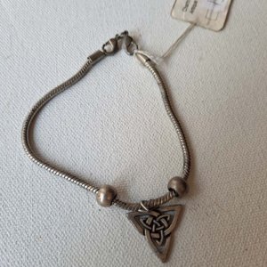 Celtic Triangle Bracelet - Silver - Image 4