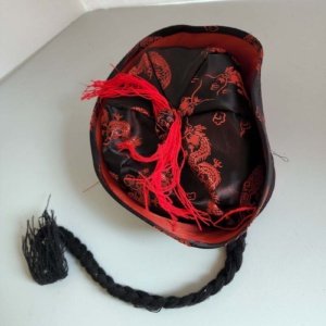 Red and Black Dragon insignia Chinese Hat with Fold and Red Yarn, Black Hair Tail - Image 3