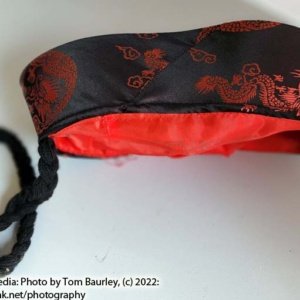Red and Black Dragon insignia Chinese Hat with Fold and Red Yarn, Black Hair Tail - Image 4