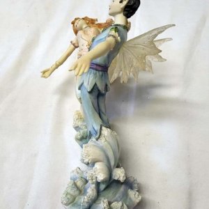 Faerie Glen Devonise Dancing Sea Fairy Couple Figurine - Image 8