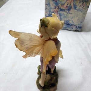 Meadow Fairies Medium Boy Fairy Figurine 5372 - Image 5