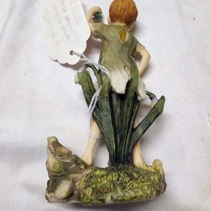 Meadow Fairies Medium Boy Fairy Figurine (Missing Wings) - Image 8