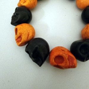Large Black and Orange Magnesite Skull Bead Bracelet Elastic - Image 3