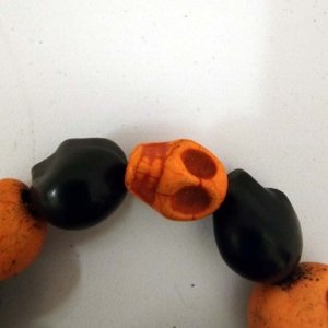 Large Black and Orange Magnesite Skull Bead Bracelet Elastic - Image 5