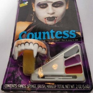 Fun World Countess Makeup Kit - Image 2