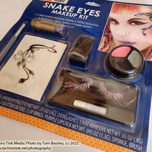 Fun World Snake Eyes Makeup Kit for Rite Aid - Image 6
