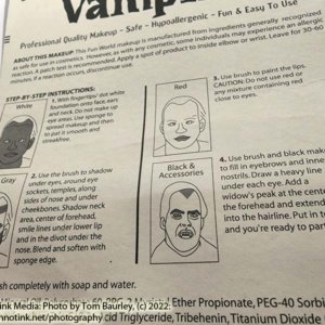 Fun World Vampire Makeup Kit - Image 6