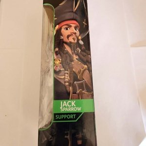 Disney Mirrorverse McFarlane Toys Jack Sparrow - Support Figurine - Image 4