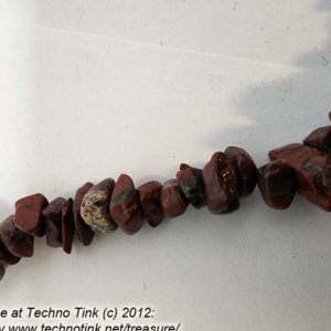 string of medium reddish brown chips (possibly jasper) 34"  x1/8" - Image 6