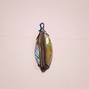 Blue wire wrapped Shell Pendant - possibly abalone - Image 2