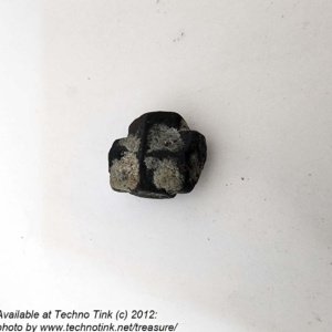 Staurolite Celtic cross - small approximately 1x.75x.5 FC012 - Image 7