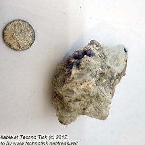 Small Fluorapatite Crystals and Quartz? approx 3"x2"x1" - Image 2