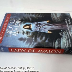 The Lady of Avalon by Marion Zimmer Bradley - Hardcover 1997  VERY GOOD - Image 4