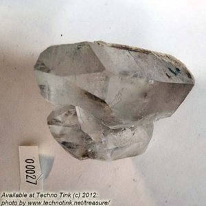 Quartz Crystal LG027 - Large Double Point Cluster  approx 2.5x1.5x1 - Image 12
