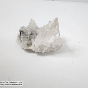 Medium Quartz Crystal Cluster from Madascar - Image 4