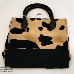 Cow print faux fur handbag (used) - Image 4