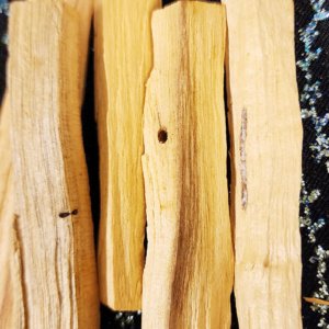 Palo Santo Sacred Wood Sticks from Peru - 1 oz - Image 7