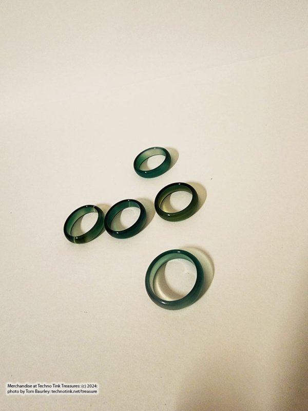 Green Stone Ring - Image 2