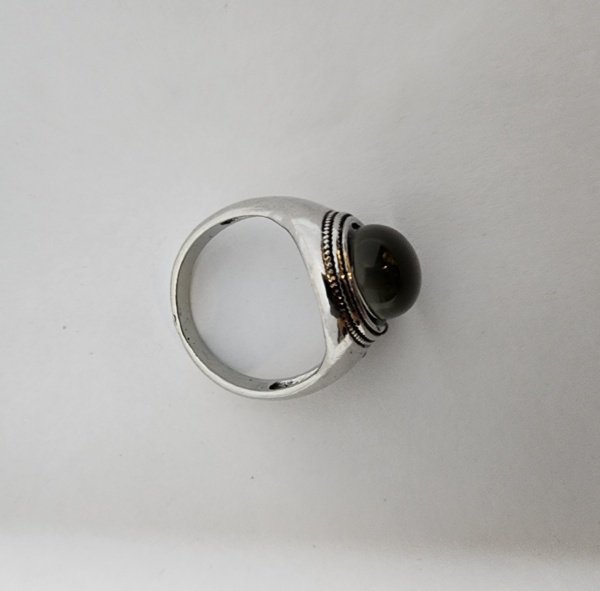 Mood Ring set in band size 10 - Image 4