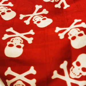 White Jolly Roger Skull Crossbones on Red Scarf - Image 6
