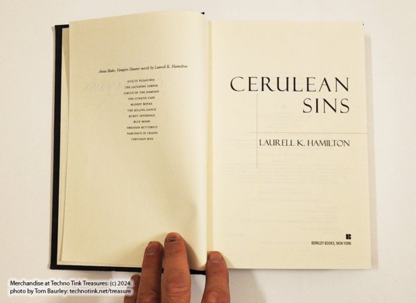 Cerulean Sins by Laurell K Hamilton (2003 hardcover)