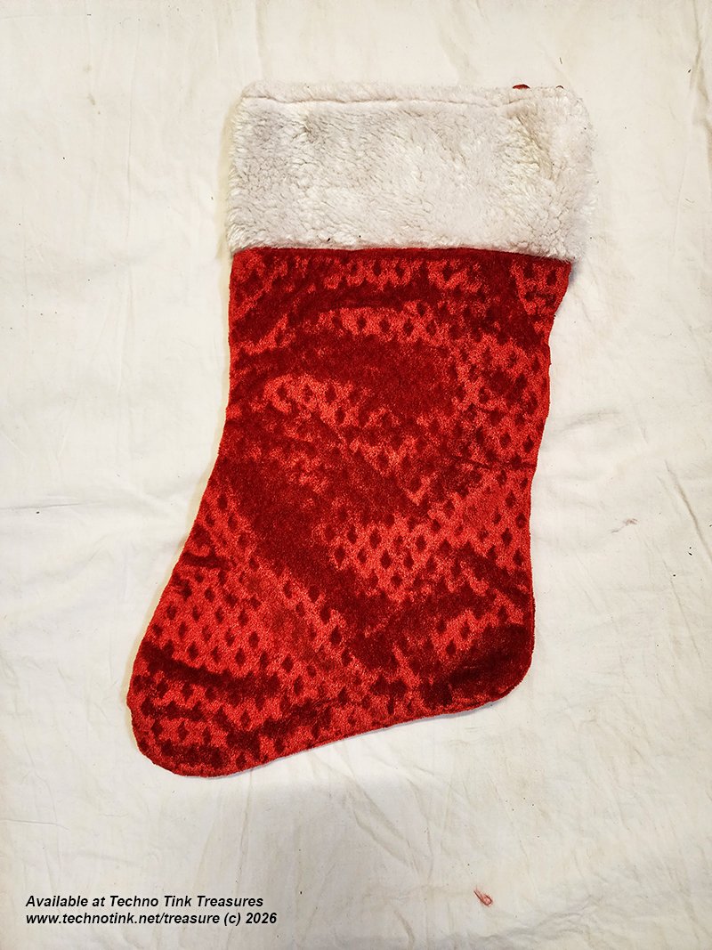Christmas Stocking - Red White Stippled/Red diamond-texture velour Xmas Stocking - Image 2