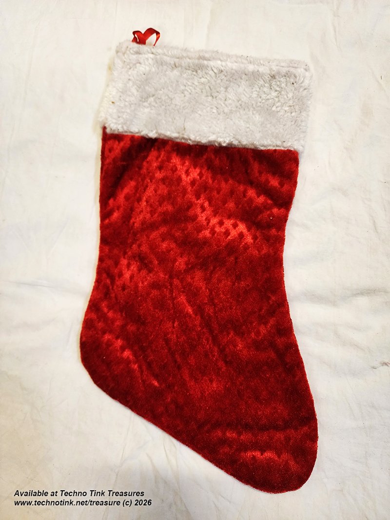 Christmas Stocking - Red White Stippled/Red diamond-texture velour Xmas Stocking - Image 5