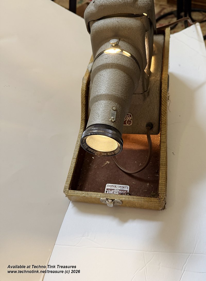 Gold E Reflex Slide Projector (Vintage/Used) - Image 17